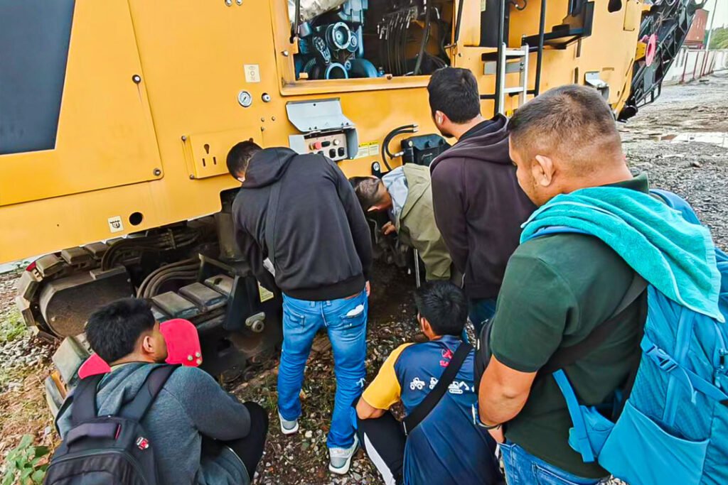 motor grader precision control